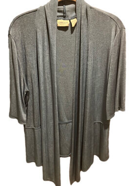 13. WOMENS CHICO’S TRAVELERS 3/XL DETAIL TOP